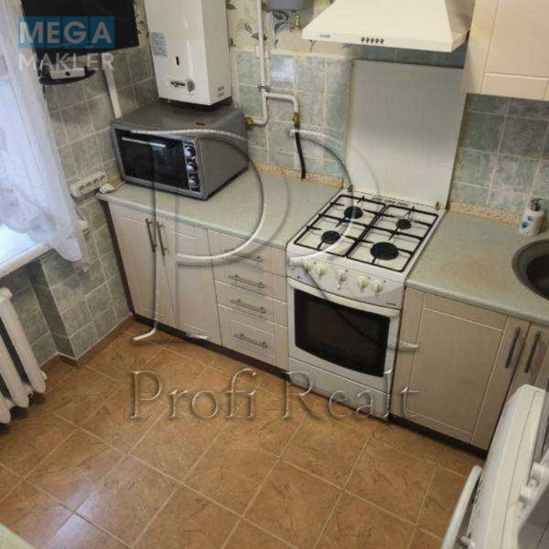 Продаж 1 кімнатної квартири (34/17/6), 3 пов. 5 пов. будинку, <a class="location-link" href="/kiev/" title="Недвижимость Київ">Київ</a>, <a class="location-link" href="/kiev/pecherskij/" title="Недвижимость Печерський район">Печерський р-н</a>, Василя Тютюнника вулиця, 11/2 (изображение 8)