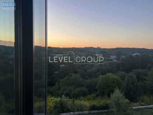 Продаж дома, 2&nbsp;поверху, 350&nbsp;кв.м, 5&nbsp;кімнат, ділянка 9,50&nbsp;соток, <a class="location-link" href="/kiev/" title="Недвижимость Київ">Київ</a>, <a class="location-link" href="/kiev/goloseevskij/" title="Недвижимость Голосіївський район">Голосіївський р-н</a>, Парникова вул., 5 (изображение 19)