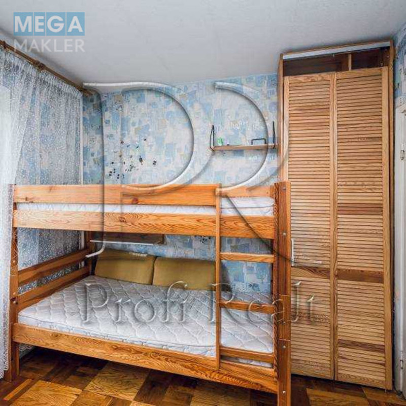 Продаж 3 кімнатної квартири (71/42/9), 3 пов. 9 пов. будинку, <a class="location-link" href="/kiev/" title="Недвижимость Київ">Київ</a>, <a class="location-link" href="/kiev/svyatoshinskij/" title="Недвижимость Святошинський район">Святошинський р-н</a>, Григоровича-Барського вулиця, 7 (изображение 10)