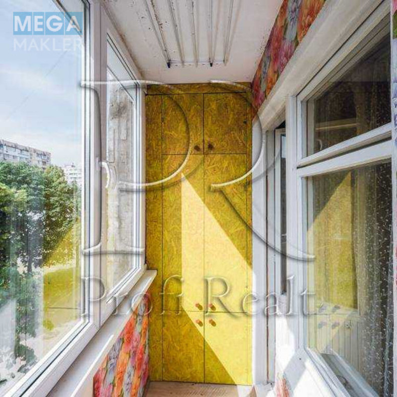 Продаж 3 кімнатної квартири (71/42/9), 3 пов. 9 пов. будинку, <a class="location-link" href="/kiev/" title="Недвижимость Київ">Київ</a>, <a class="location-link" href="/kiev/svyatoshinskij/" title="Недвижимость Святошинський район">Святошинський р-н</a>, Григоровича-Барського вулиця, 7 (изображение 16)