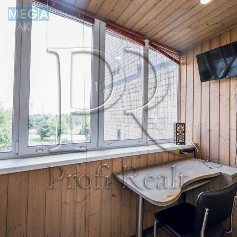 Продаж 3 кімнатної квартири (71/42/9), 3 пов. 9 пов. будинку, <a class="location-link" href="/kiev/" title="Недвижимость Київ">Київ</a>, <a class="location-link" href="/kiev/svyatoshinskij/" title="Недвижимость Святошинський район">Святошинський р-н</a>, Григоровича-Барського вулиця, 7 (изображение 17)
