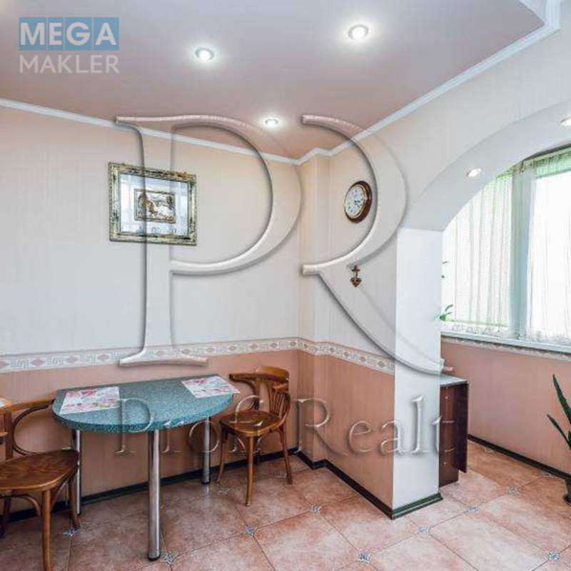 Продаж 3 кімнатної квартири (80/44/12), 7 пов. 16 пов. будинку, <a class="location-link" href="/kiev/" title="Недвижимость Київ">Київ</a>, <a class="location-link" href="/kiev/solomenskij/" title="Недвижимость Солом'янський район">Солом'янський р-н</a>, Василенка Миколи вулиця, 14Г (изображение 3)