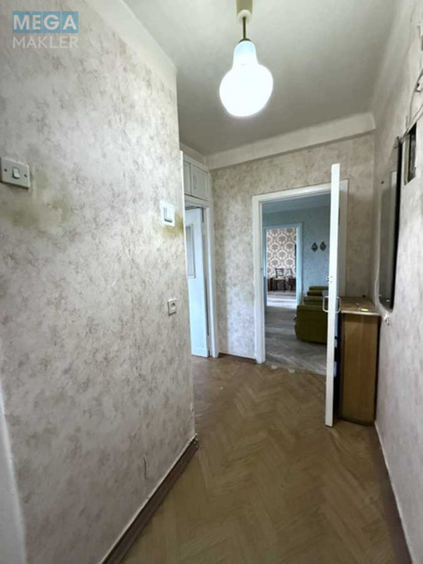 Продаж 2 кімнатної квартири (44,1/28,6/7), 4 пов. 9 пов. будинку, <a class="location-link" href="/kiev/" title="Недвижимость Київ">Київ</a>, <a class="location-link" href="/kiev/pecherskij/" title="Недвижимость Печерський район">Печерський р-н</a>, Лесі Українки бульв., 24б (изображение 8)