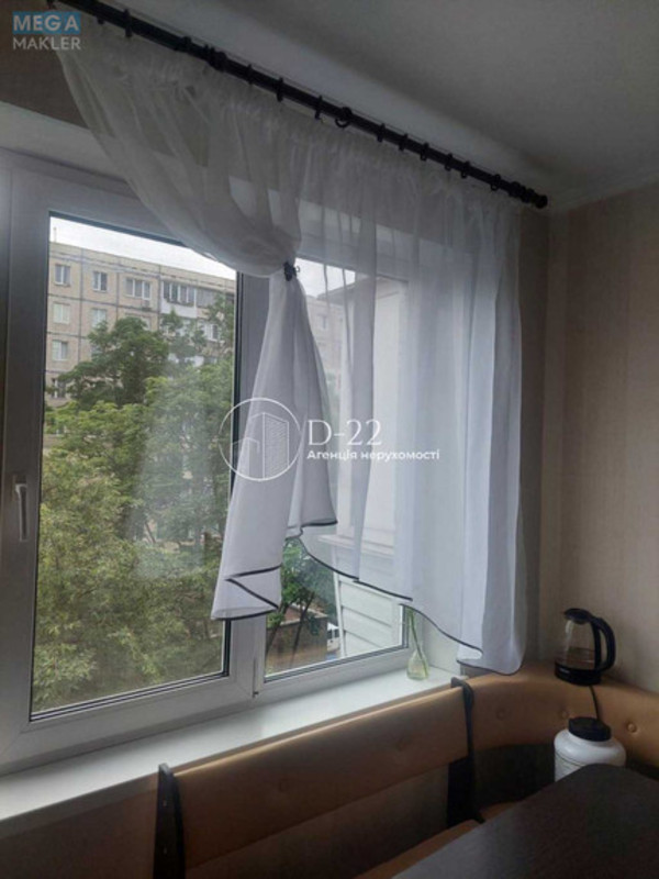 Оренда 2 кімнатної квартири, <a class="location-link" href="/kiev/" title="Недвижимость Київ">Київ</a>, <a class="location-link" href="/kiev/svyatoshinskij/" title="Недвижимость Святошинський район">Святошинський р-н</a>, Якуба Коласа вулиця, 7 (изображение 9)