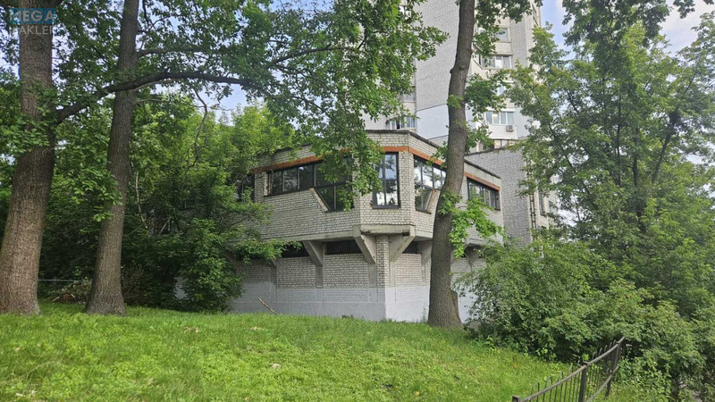 Оренда окремої будівлі/побудови, 1 000 кв.м, <a class="location-link" href="/kiev/" title="Недвижимость Київ">Київ</a>, <a class="location-link" href="/kiev/svyatoshinskij/" title="Недвижимость Святошинський район">Святошинський р-н</a>, Львівська вул., 59А (изображение 2)