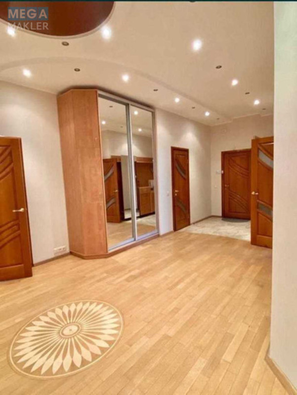 Продаж 3 кімнатної квартири (130/74/17), 13 пов. 17 пов. будинку, <a class="location-link" href="/kiev/" title="Недвижимость Київ">Київ</a>, <a class="location-link" href="/kiev/solomenskij/" title="Недвижимость Солом'янський район">Солом'янський р-н</a>, Кудряшова вул., 16 (изображение 16)
