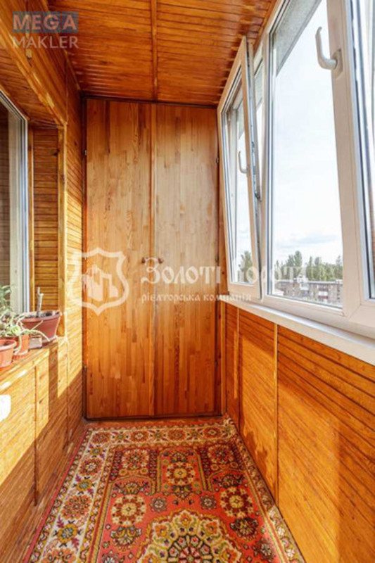 Продаж 3 кімнатної квартири (76,4/43/8,4), 7 пов. 16 пов. будинку, <a class="location-link" href="/kiev/" title="Недвижимость Київ">Київ</a>, <a class="location-link" href="/kiev/svyatoshinskij/" title="Недвижимость Святошинський район">Святошинський р-н</a>, Чистяківська вул., 11б (изображение 4)