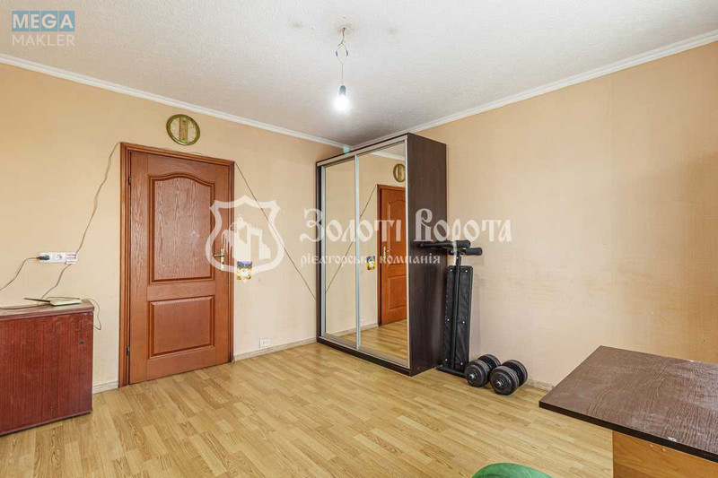 Продаж 3 кімнатної квартири (76,4/43/8,4), 7 пов. 16 пов. будинку, <a class="location-link" href="/kiev/" title="Недвижимость Київ">Київ</a>, <a class="location-link" href="/kiev/svyatoshinskij/" title="Недвижимость Святошинський район">Святошинський р-н</a>, Чистяківська вул., 11б (изображение 9)