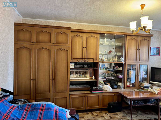 Продаж 1 кімнатної квартири (42,6/17,8/8,2), 8 пов. 16 пов. будинку, <a class="location-link" href="/kiev/" title="Недвижимость Київ">Київ</a>, <a class="location-link" href="/kiev/svyatoshinskij/" title="Недвижимость Святошинський район">Святошинський р-н</a>, Ирпенская ул., 63/5 (изображение 4)