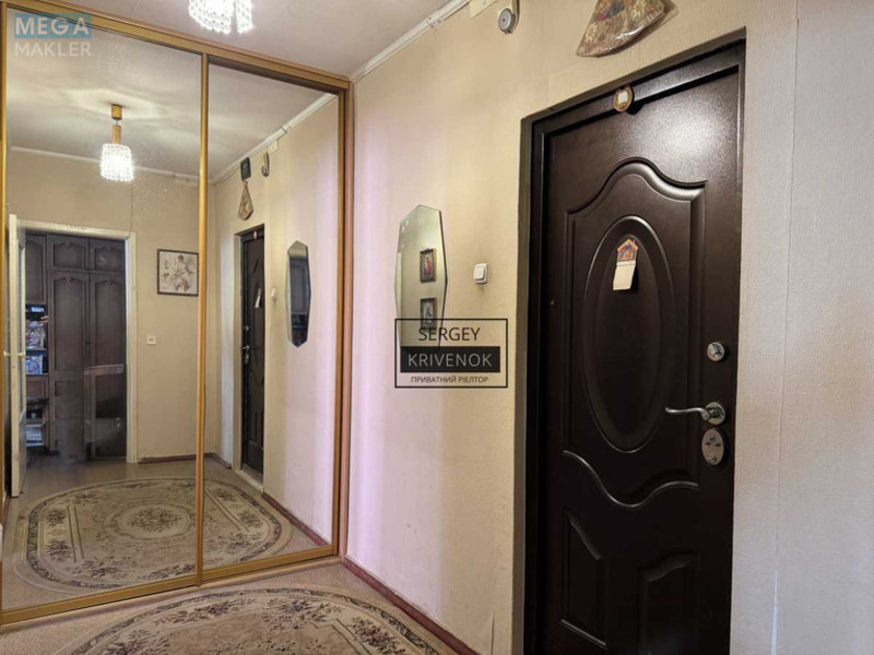 Продаж 1 кімнатної квартири (42,6/17,8/8,2), 8 пов. 16 пов. будинку, <a class="location-link" href="/kiev/" title="Недвижимость Київ">Київ</a>, <a class="location-link" href="/kiev/svyatoshinskij/" title="Недвижимость Святошинський район">Святошинський р-н</a>, Ирпенская ул., 63/5 (изображение 5)