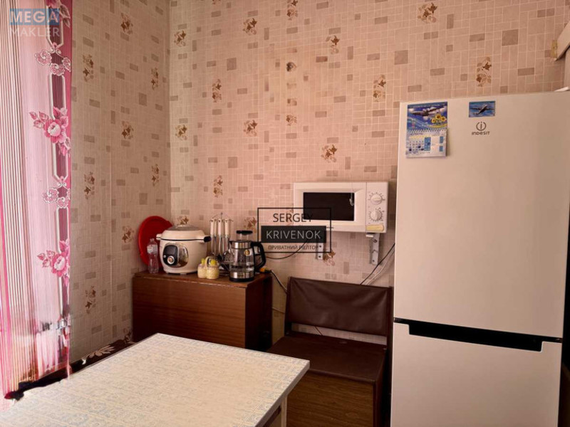 Продаж 1 кімнатної квартири (42,6/17,8/8,2), 8 пов. 16 пов. будинку, <a class="location-link" href="/kiev/" title="Недвижимость Київ">Київ</a>, <a class="location-link" href="/kiev/svyatoshinskij/" title="Недвижимость Святошинський район">Святошинський р-н</a>, Ирпенская ул., 63/5 (изображение 7)