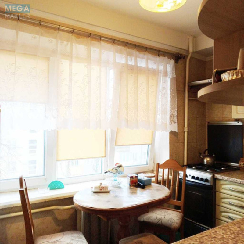 Продаж 3 кімнатної квартири (60/45/7), 4 пов. 5 пов. будинку, <a class="location-link" href="/kiev/" title="Недвижимость Київ">Київ</a>, <a class="location-link" href="/kiev/dneprovskij/" title="Недвижимость Дніпровський район">Дніпровський р-н</a>, Верховної Ради бульв., 14а (изображение 7)