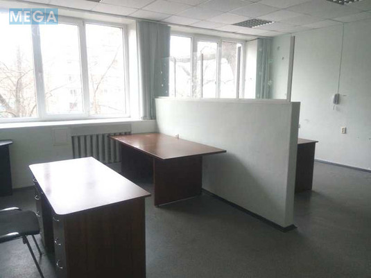 Продаж комерційної нерухомості, 82&nbsp;кв.м, <a class="location-link" href="/kiev/" title="Недвижимость Київ">Київ</a>, <a class="location-link" href="/kiev/svyatoshinskij/" title="Недвижимость Святошинський район">Святошинський р-н</a>, Верховинна вул., 87 (изображение 5)