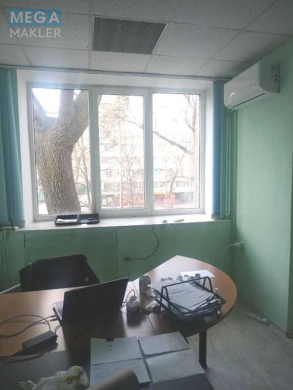 Продаж комерційної нерухомості, 82&nbsp;кв.м, <a class="location-link" href="/kiev/" title="Недвижимость Київ">Київ</a>, <a class="location-link" href="/kiev/svyatoshinskij/" title="Недвижимость Святошинський район">Святошинський р-н</a>, Верховинна вул., 87 (изображение 8)