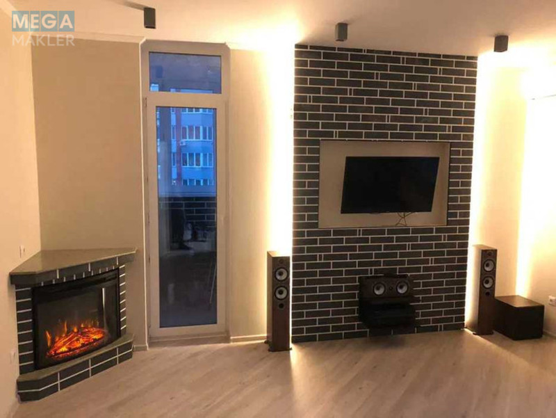 Оренда 3 кімнатної квартири, <a class="location-link" href="/kiev/" title="Недвижимость Київ">Київ</a>, <a class="location-link" href="/kiev/darnickij/" title="Недвижимость Дарницький район">Дарницький р-н</a>, Елены Пчилки ул., 7 (изображение 3)