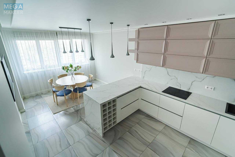 Продаж 2 кімнатної квартири (86/35/25), 14 пов. 25 пов. будинку, <a class="location-link" href="/kiev/" title="Недвижимость Київ">Київ</a>, <a class="location-link" href="/kiev/obolonskij/" title="Недвижимость Оболонський район">Оболонський р-н</a>, Оболонский просп., 26 (изображение 3)