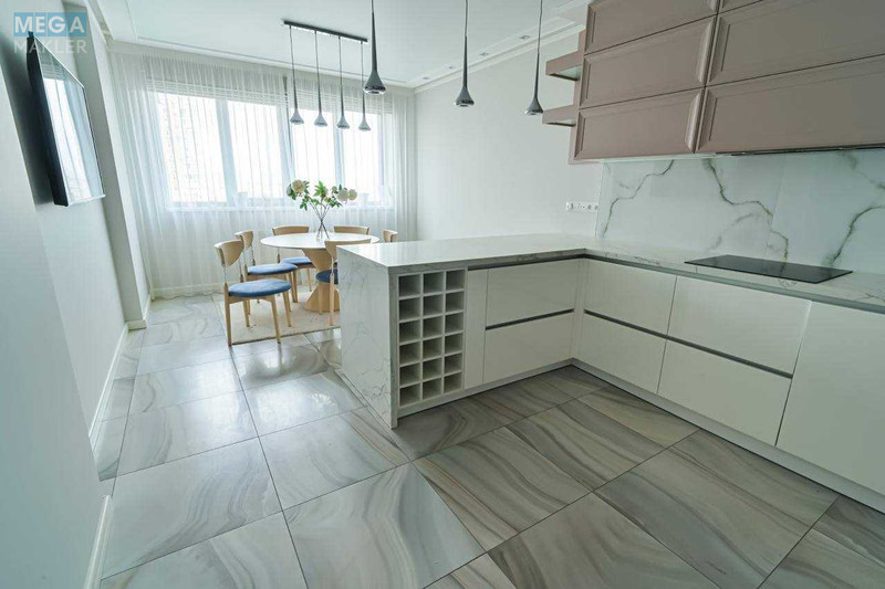 Продаж 2 кімнатної квартири (86/35/25), 14 пов. 25 пов. будинку, <a class="location-link" href="/kiev/" title="Недвижимость Київ">Київ</a>, <a class="location-link" href="/kiev/obolonskij/" title="Недвижимость Оболонський район">Оболонський р-н</a>, Оболонский просп., 26 (изображение 4)