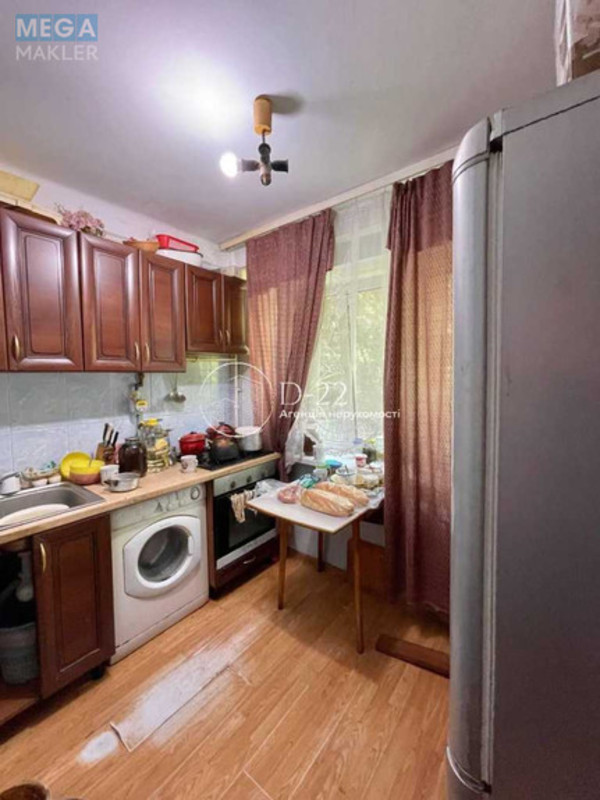 Продаж 2 кімнатної квартири (46/31/7), 2 пов. 5 пов. будинку, <a class="location-link" href="/kiev/" title="Недвижимость Київ">Київ</a>, <a class="location-link" href="/kiev/pecherskij/" title="Недвижимость Печерський район">Печерський р-н</a>, Михайла Бойчука вулиця, 18Б (изображение 4)