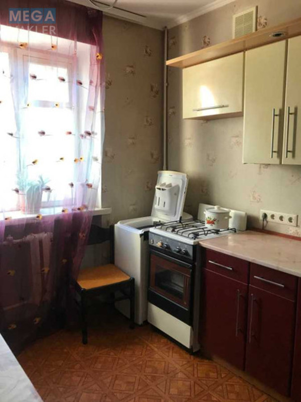 Оренда 2 кімнатної квартири, <a class="location-link" href="/odessa/" title="Недвижимость Одеса">Одеса</a>, <a class="location-link" href="/odessa/malinovskij/" title="Недвижимость Малиновський район">Малиновський р-н</a>, Космонавтов, 9 (изображение 4)