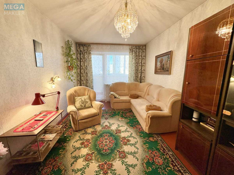 Продаж 3 кімнатної квартири (73/43/8,5), 4 пов. 16 пов. будинку, <a class="location-link" href="/kiev/" title="Недвижимость Київ">Київ</a>, <a class="location-link" href="/kiev/darnickij/" title="Недвижимость Дарницкий район">Дарницкий р-н</a>, Ревуцького вул. (изображение 2)