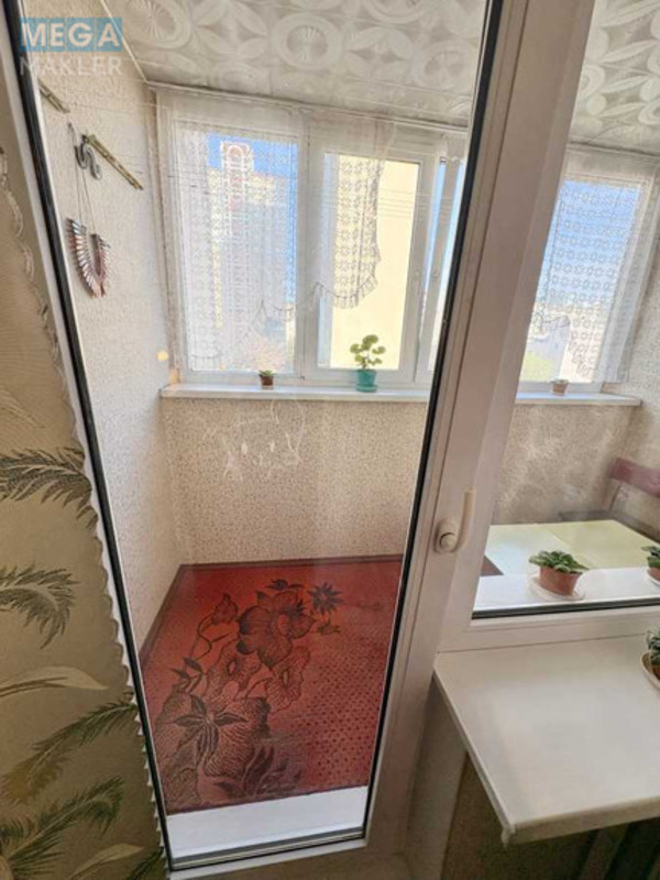 Продаж 3 кімнатної квартири (73/43/8,5), 4 пов. 16 пов. будинку, <a class="location-link" href="/kiev/" title="Недвижимость Київ">Київ</a>, <a class="location-link" href="/kiev/darnickij/" title="Недвижимость Дарницкий район">Дарницкий р-н</a>, Ревуцького вул. (изображение 6)