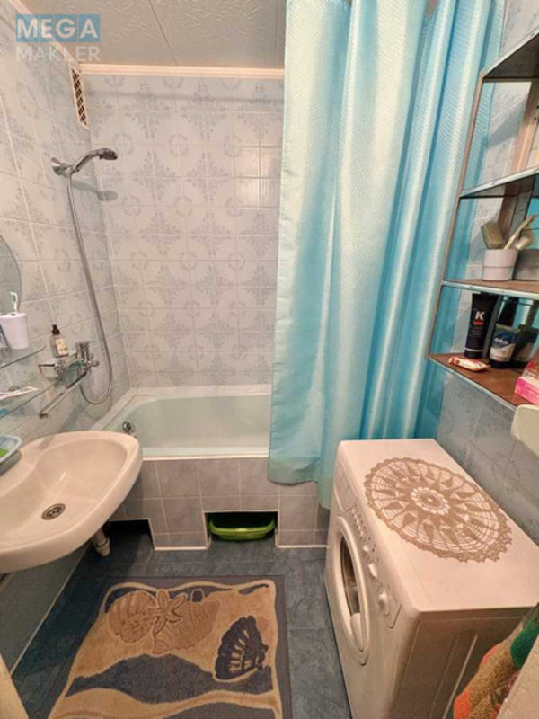 Продаж 3 кімнатної квартири (73/43/8,5), 4 пов. 16 пов. будинку, <a class="location-link" href="/kiev/" title="Недвижимость Київ">Київ</a>, <a class="location-link" href="/kiev/darnickij/" title="Недвижимость Дарницкий район">Дарницкий р-н</a>, Ревуцького вул. (изображение 14)