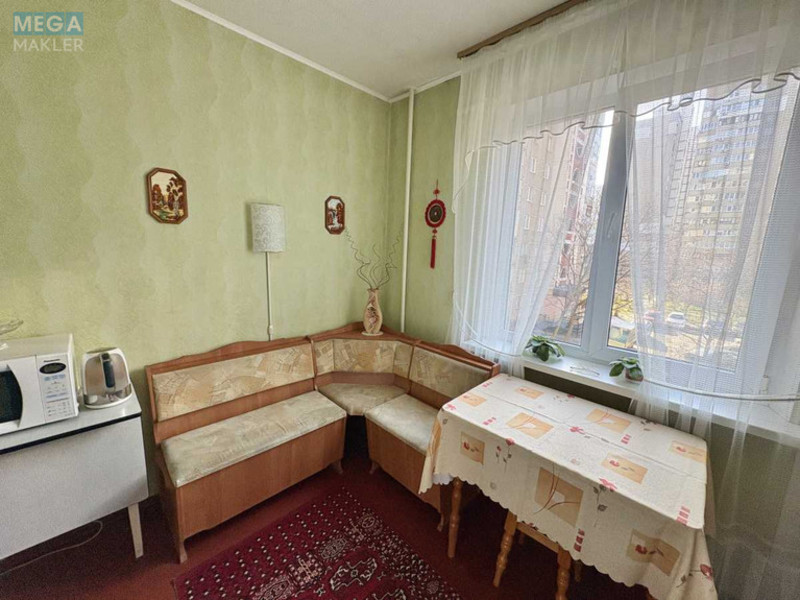 Продаж 3 кімнатної квартири (73/43/8,5), 4 пов. 16 пов. будинку, <a class="location-link" href="/kiev/" title="Недвижимость Київ">Київ</a>, <a class="location-link" href="/kiev/darnickij/" title="Недвижимость Дарницкий район">Дарницкий р-н</a>, Ревуцького вул. (изображение 16)