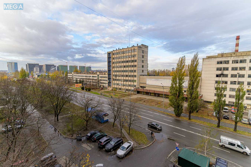 Продаж 3 кімнатної квартири (101/56/13), 6 пов. 23 пов. будинку, <a class="location-link" href="/kiev/" title="Недвижимость Київ">Київ</a>, <a class="location-link" href="/kiev/darnickij/" title="Недвижимость Дарницький район">Дарницький р-н</a>, Здолбунівська вул., 3г (изображение 17)