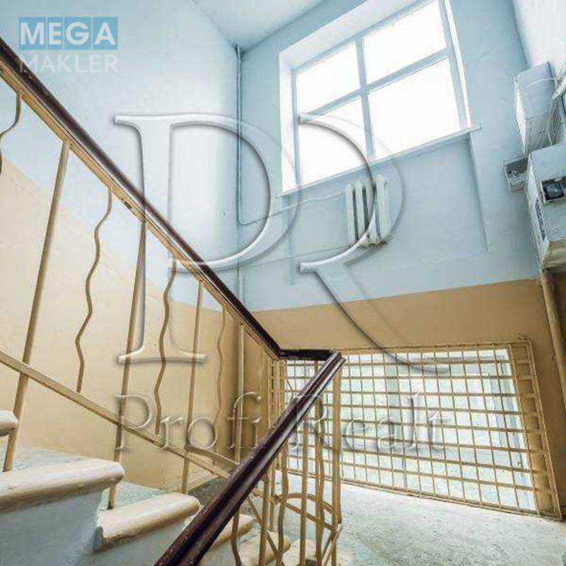 Продаж 1 кімнатної квартири (38/19/9), 3 пов. 3 пов. будинку, <a class="location-link" href="/kiev/" title="Недвижимость Київ">Київ</a>, <a class="location-link" href="/kiev/solomenskij/" title="Недвижимость Солом'янський район">Солом'янський р-н</a>, Преображенська вулиця, 12А (изображение 4)