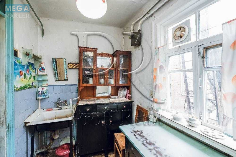 Продаж дома, 1 поверх, 70 кв.м, 3 кімнати, ділянка 5 соток, <a class="location-link" href="/kiev/" title="Недвижимость Київ">Київ</a>, <a class="location-link" href="/kiev/pecherskij/" title="Недвижимость Печерський район">Печерський р-н</a>, Ясеневий пров. (изображение 6)