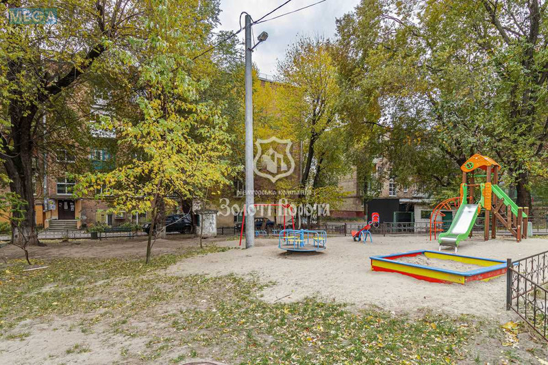 Продаж 3 кімнатної квартири (87,5/55/16), 3 пов. 4 пов. будинку, <a class="location-link" href="/kiev/" title="Недвижимость Київ">Київ</a>, <a class="location-link" href="/kiev/podolskij/" title="Недвижимость Подільський район">Подільський р-н</a>, Сирецька вул., 30/1 (изображение 10)
