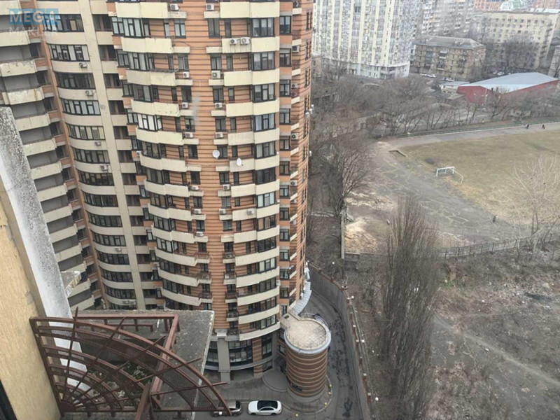 Продаж 5 кімнатної квартири (337/200/30), 15 пов. 17 пов. будинку, <a class="location-link" href="/kiev/" title="Недвижимость Київ">Київ</a>, <a class="location-link" href="/kiev/pecherskij/" title="Недвижимость Печерський район">Печерський р-н</a>, Лесі Українки бульв., 7б (изображение 4)