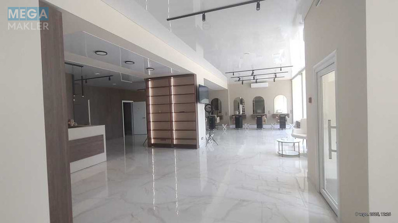 Продаж комерційної нерухомості, 200&nbsp;кв.м, <a class="location-link" href="/kiev/" title="Недвижимость Київ">Київ</a>, <a class="location-link" href="/kiev/dneprovskij/" title="Недвижимость Дніпровський район">Дніпровський р-н</a>, Русановская Набережная ул., 8 (изображение 3)