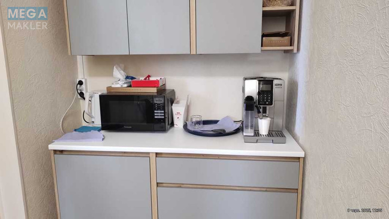 Продаж комерційної нерухомості, 200&nbsp;кв.м, <a class="location-link" href="/kiev/" title="Недвижимость Київ">Київ</a>, <a class="location-link" href="/kiev/dneprovskij/" title="Недвижимость Дніпровський район">Дніпровський р-н</a>, Русановская Набережная ул., 8 (изображение 20)