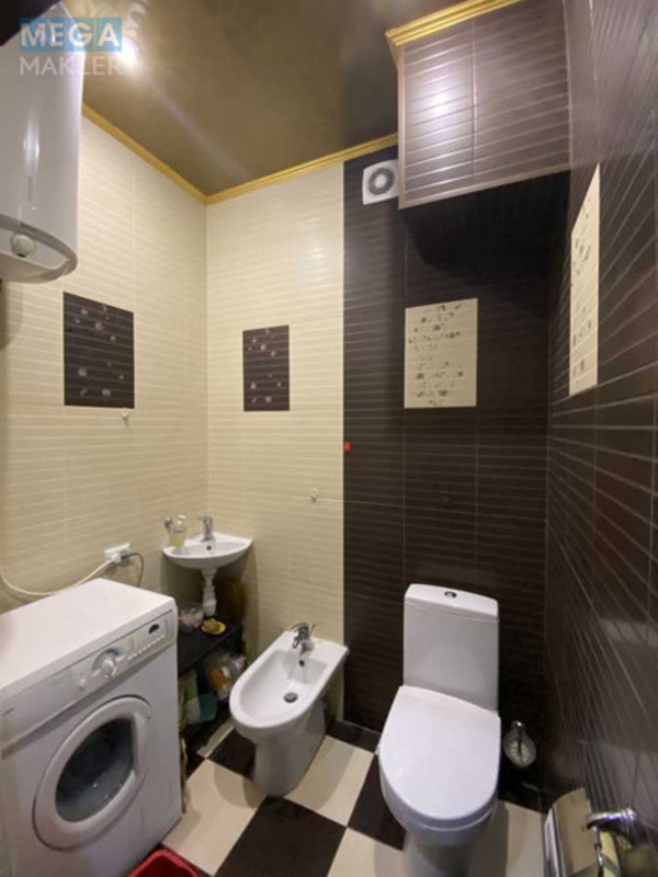 Продаж 3 кімнатної квартири (74/49/7), 4 пов. 5 пов. будинку, <a class="location-link" href="/kiev/" title="Недвижимость Київ">Київ</a>, <a class="location-link" href="/kiev/dneprovskij/" title="Недвижимость Дніпровський район">Дніпровський р-н</a>, Строителей пер., 38/14 (изображение 10)