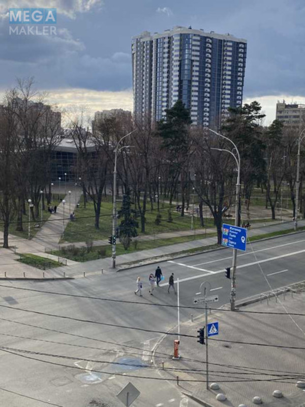 Продаж 3 кімнатної квартири (74/49/7), 4 пов. 5 пов. будинку, <a class="location-link" href="/kiev/" title="Недвижимость Київ">Київ</a>, <a class="location-link" href="/kiev/dneprovskij/" title="Недвижимость Дніпровський район">Дніпровський р-н</a>, Строителей пер., 38/14 (изображение 16)
