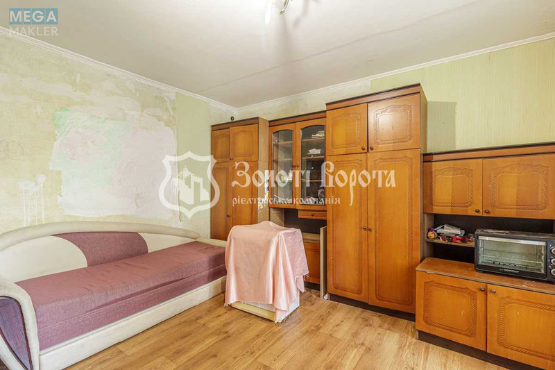 Продаж 1 кімнатної квартири (28/16/5), 4 пов. 9 пов. будинку, <a class="location-link" href="/kiev/" title="Недвижимость Київ">Київ</a>, <a class="location-link" href="/kiev/shevchenkovskij/" title="Недвижимость Шевченківський район">Шевченківський р-н</a>, Петропавлівська вул., 13/8 (изображение 2)