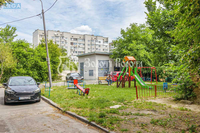 Продаж 1 кімнатної квартири (28/16/5), 4 пов. 9 пов. будинку, <a class="location-link" href="/kiev/" title="Недвижимость Київ">Київ</a>, <a class="location-link" href="/kiev/shevchenkovskij/" title="Недвижимость Шевченківський район">Шевченківський р-н</a>, Петропавлівська вул., 13/8 (изображение 11)