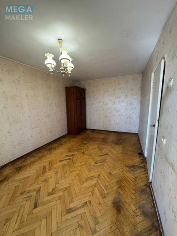 Продаж 2 кімнатної квартири (47/27/6), 12 пов. 12 пов. будинку, <a class="location-link" href="/kiev/" title="Недвижимость Київ">Київ</a>, <a class="location-link" href="/kiev/dneprovskij/" title="Недвижимость Дніпровський район">Дніпровський р-н</a>, Дарницький бульв., 7 (изображение 4)