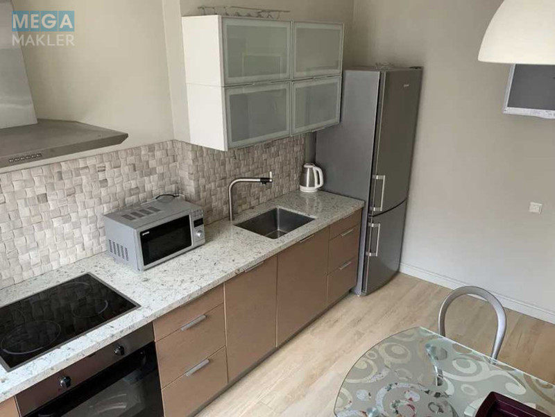 Оренда 1 кімнатної квартири, <a class="location-link" href="/kiev/" title="Недвижимость Київ">Київ</a>, <a class="location-link" href="/kiev/pecherskij/" title="Недвижимость Печерський район">Печерський р-н</a>, Драгомирова вул., 12 (изображение 14)
