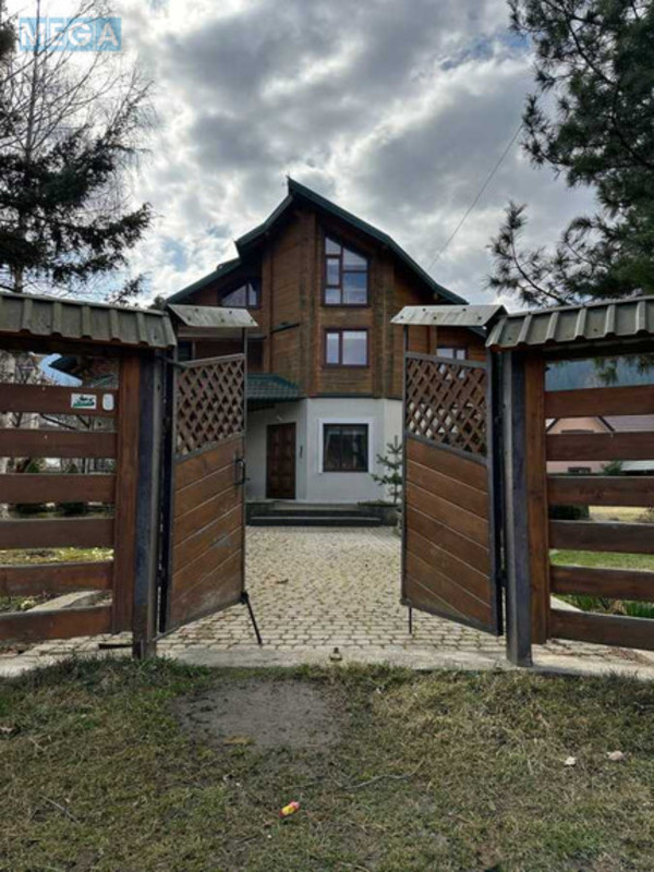 Продаж дома, 2 поверху, 425 кв.м, 6 кімнат, ділянка 16 соток, <a class="location-link" href="/verhovina/" title="Недвижимость Верховина">Верховина</a>, Гушевського (изображение 3)