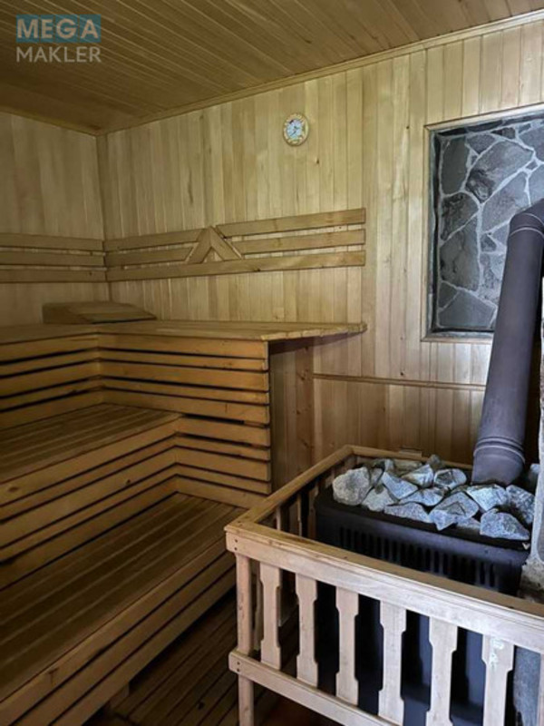 Продаж дома, 2 поверху, 425 кв.м, 6 кімнат, ділянка 16 соток, <a class="location-link" href="/verhovina/" title="Недвижимость Верховина">Верховина</a>, Гушевського (изображение 10)