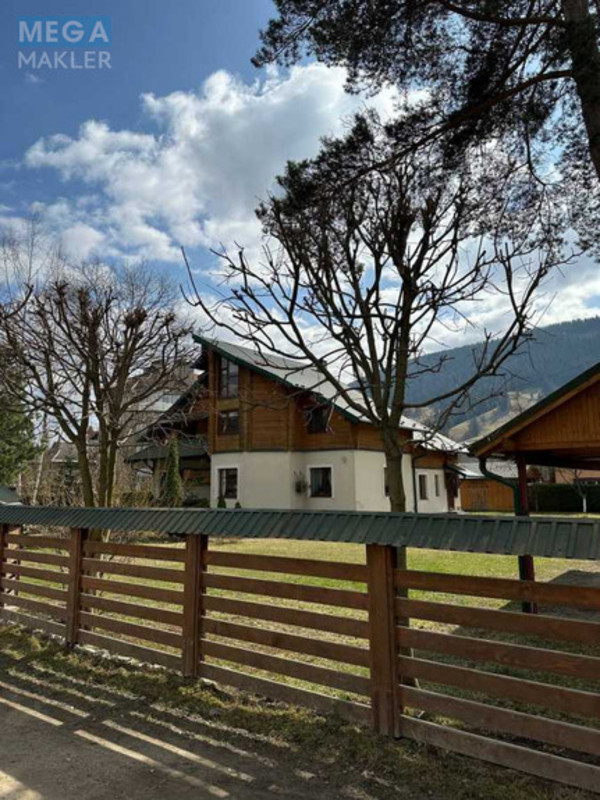 Продаж дома, 2 поверху, 425 кв.м, 6 кімнат, ділянка 16 соток, <a class="location-link" href="/verhovina/" title="Недвижимость Верховина">Верховина</a>, Гушевського (изображение 12)