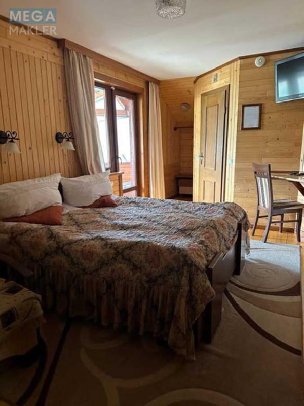 Продаж дома, 2 поверху, 425 кв.м, 6 кімнат, ділянка 16 соток, <a class="location-link" href="/verhovina/" title="Недвижимость Верховина">Верховина</a>, Гушевського (изображение 16)