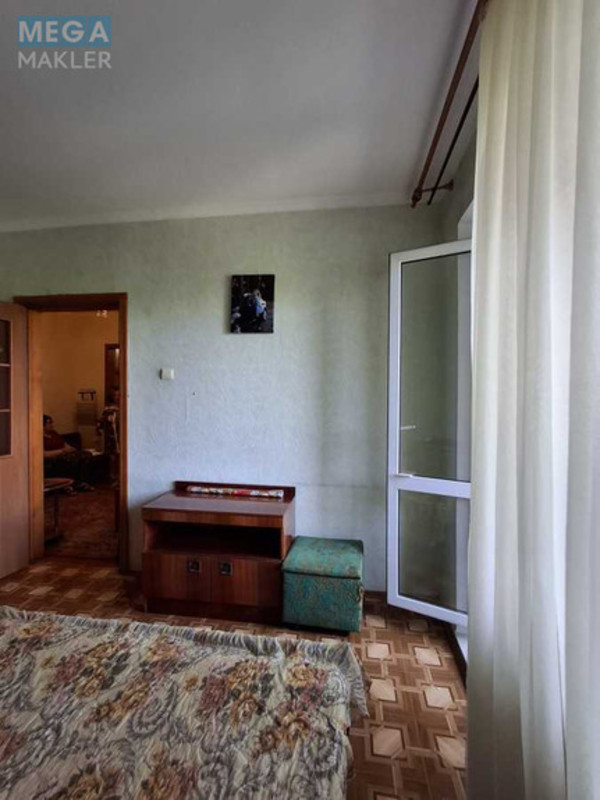Оренда кімнати (підселення), <a class="location-link" href="/kiev/" title="Недвижимость Київ">Київ</a>, <a class="location-link" href="/kiev/darnickij/" title="Недвижимость Дарницький район">Дарницький р-н</a>, Архітектора Вербицького вул., 36 (изображение 3)