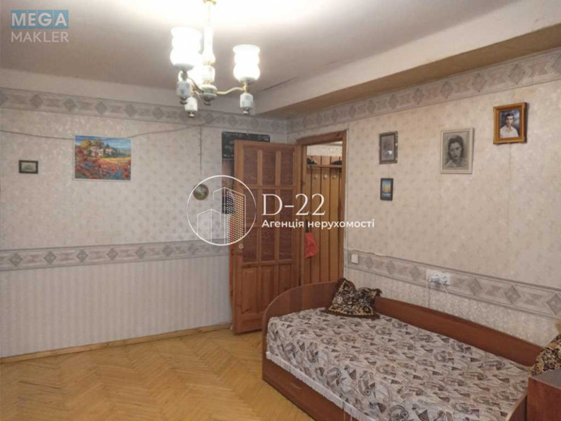 Продаж 3 кімнатної квартири (63/41/8), 4 пов. 8 пов. будинку, <a class="location-link" href="/kiev/" title="Недвижимость Київ">Київ</a>, <a class="location-link" href="/kiev/pecherskij/" title="Недвижимость Печерський район">Печерський р-н</a>, Новогоспітальна вулиця, 5 (изображение 3)
