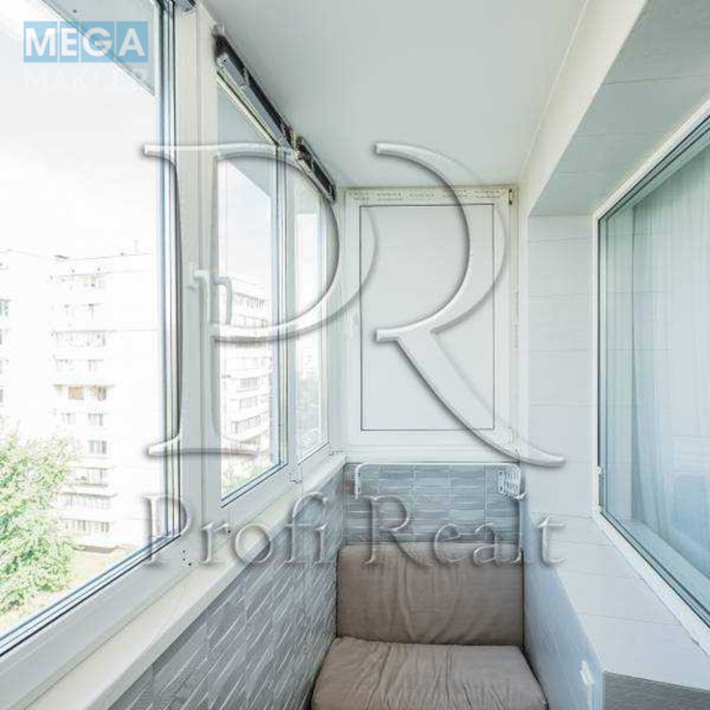 Продаж 3 кімнатної квартири (68/42/12), 7 пов. 9 пов. будинку, <a class="location-link" href="/kiev/" title="Недвижимость Київ">Київ</a>, <a class="location-link" href="/kiev/darnickij/" title="Недвижимость Дарницький район">Дарницький р-н</a>, Вербицького Архітектора вулиця, 8 (изображение 4)