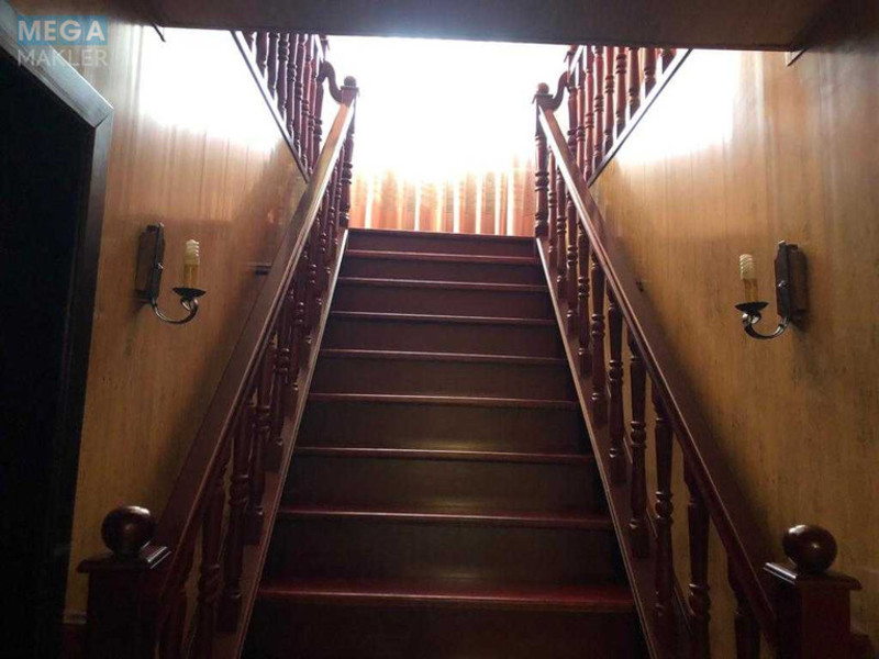 Продаж дома, 3&nbsp;поверху, 320&nbsp;кв.м, 5&nbsp;кімнат, ділянка 15&nbsp;соток, <a class="location-link" href="/dnepropetrovsk/" title="Недвижимость Дніпра">Дніпро</a>, академика Вавилова (изображение 9)