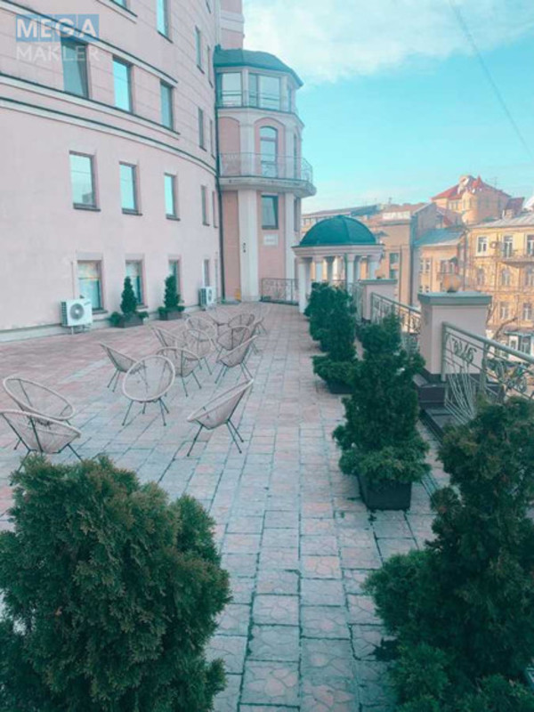 Оренда комерційної нерухомості, 204 кв.м, под офис, <a class="location-link" href="/kiev/" title="Недвижимость Київ">Київ</a>, <a class="location-link" href="/kiev/goloseevskij/" title="Недвижимость Голосіївський район">Голосіївський р-н</a>, Льва Толстого ул., 39 (изображение 3)