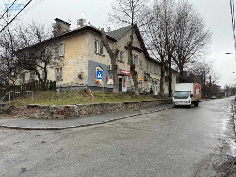 Оренда окремої будівлі/побудови, 70 кв.м, <a class="location-link" href="/kiev/" title="Недвижимость Київ">Київ</a>, <a class="location-link" href="/kiev/solomenskij/" title="Недвижимость Солом'янський район">Солом'янський р-н</a>, Монтажників вул., 101 (изображение 3)